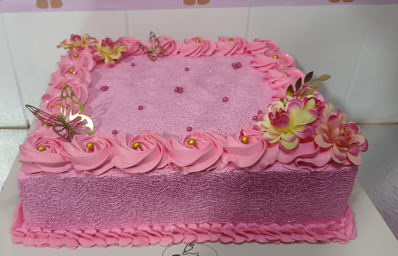 Bolo Retangular Rosa